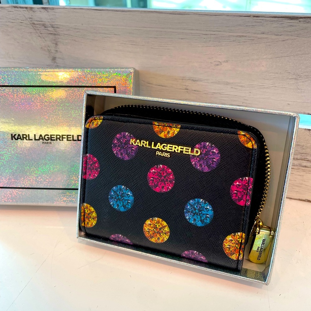 New season wallet